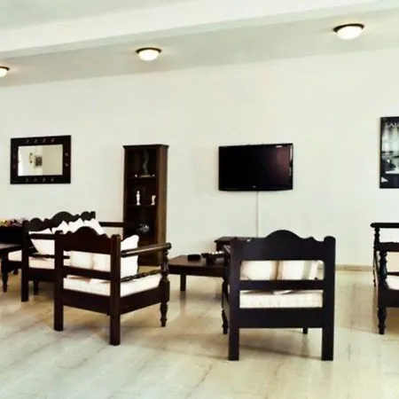 亚历山德拉酒店 酒店 Kamári