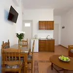 ألكسندرا فندق 2*