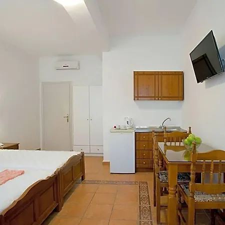 Hotel Alexandra 2*