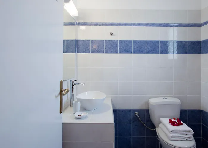 Alexandra Hotel Kamari (Santorini)