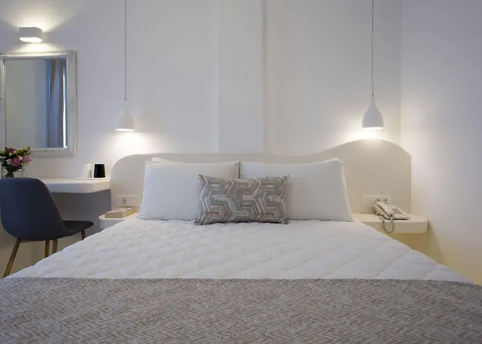 Alexandra Hotel Kamari (Santorini)