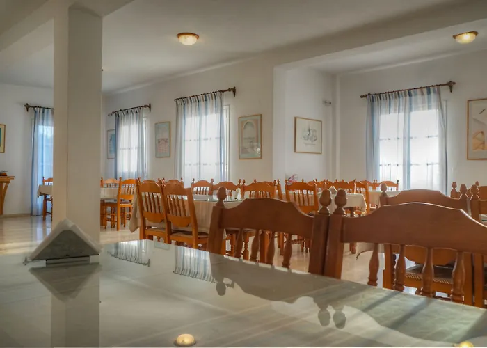 Alexandra Hotel Kamari (Santorini)