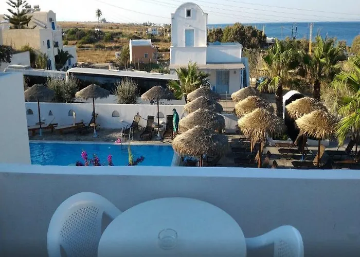 Alexandra Kamari (Santorini)