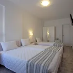 Alexandra Hotel Kamári