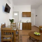 Alexandra 2*