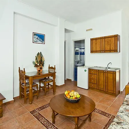 Hotel Alexandra Kamari (Santorini)