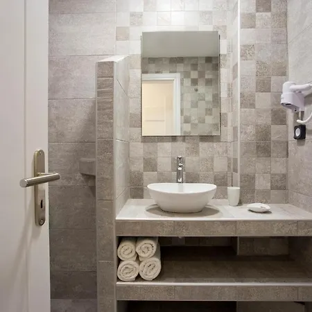 アレクサンドラ 2*