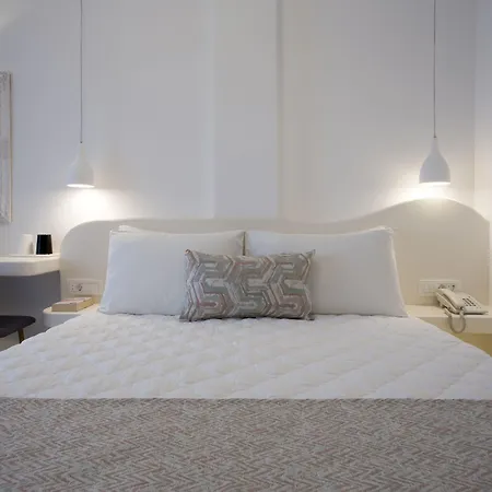 アレクサンドラ ホテル Kamári