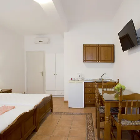 アレクサンドラ ホテル