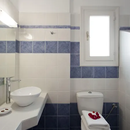 アレクサンドラ 2* Kamári