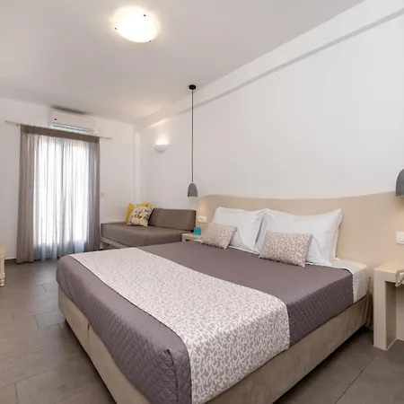 アレクサンドラ Kamári